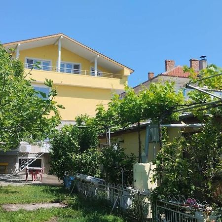 стаи за гости Росица Равда Екстер'єр фото